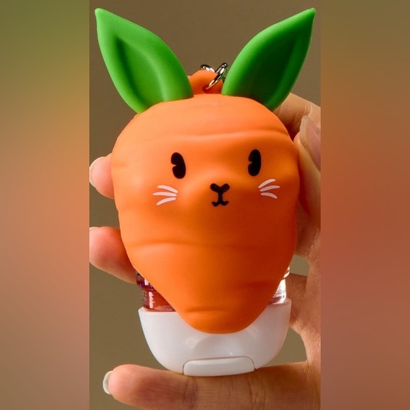 Bath and body works Bunny Carrot hand sanitizer holder - Picture 3 of 3
